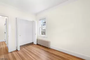 239 Washington St, Berkeley Heights Township, NJ 07922 - Photo 12