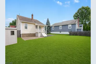 239 Washington St, Berkeley Heights Township, NJ 07922 - Photo 14