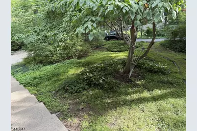 36 Lavina Trl, Jefferson Township, NJ 07438 - Photo 4