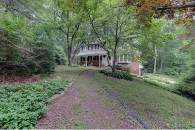 36 Lavina Trl, Jefferson Township, NJ 07438 - Photo 2