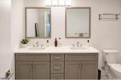 1 Carriage City Plz #1122, Rahway, NJ 07065 - Photo 8