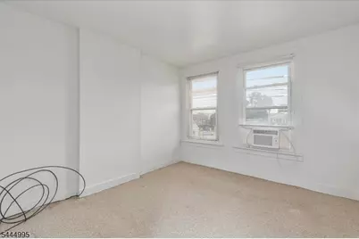 1051 S Elmora Ave, Elizabeth, NJ 07202 - Photo 18