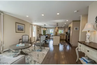 32 Beechwood Rd, Florham Park, NJ 07932 - Photo 4