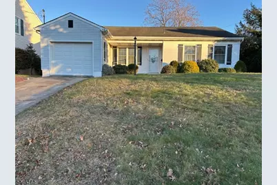 71 Dukes Rd, Rahway, NJ 07065 - Photo 1