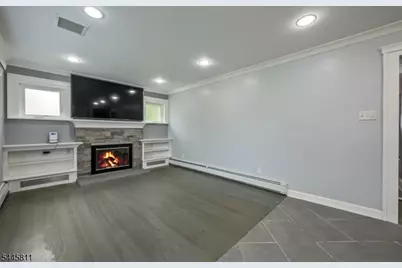 122 Garside Ave, Wayne, NJ 07470 - Photo 4