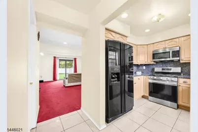 25 Driscoll Ct #1, North Brunswick Township, NJ 08902 - Photo 4