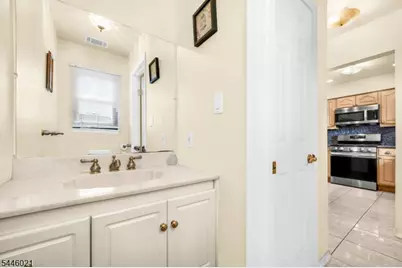 25 Driscoll Ct #1, North Brunswick Township, NJ 08902 - Photo 6