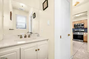 25 Driscoll Ct, North Brunswick Township, NJ 08902 - Photo 6