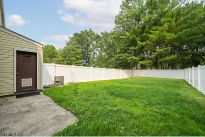 25 Driscoll Ct #1, North Brunswick Township, NJ 08902 - Photo 20