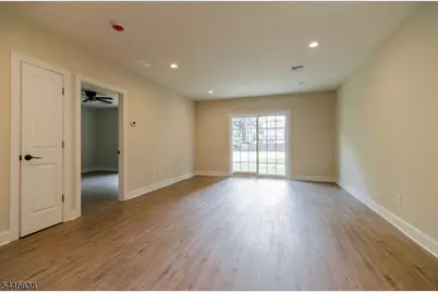 217 W 2nd Ave, Roselle, NJ 07203 - Photo 10