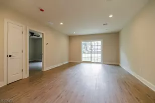 217 W 2nd Ave, Roselle, NJ 07203 - Photo 10
