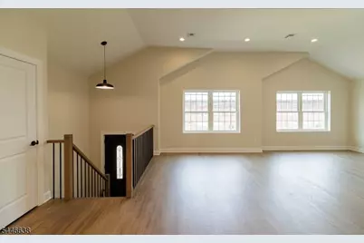 217 W 2nd Ave, Roselle, NJ 07203 - Photo 16