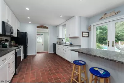 30 Montgomery Ave, Rocky Hill, NJ 08553 - Photo 10