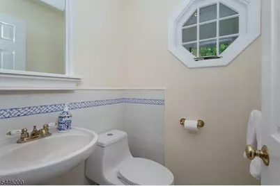 30 Montgomery Ave, Rocky Hill, NJ 08553 - Photo 18