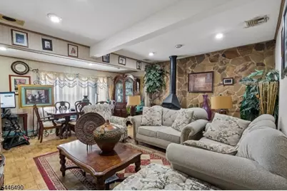 35 Longview St, West Orange Township, NJ 07052 - Photo 4