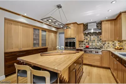 11 Maywood Ct, North Caldwell, NJ 07006 - Photo 16