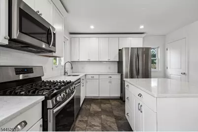 1 Berkshire St, Hanover Township, NJ 07981 - Photo 8