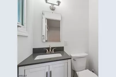 1 Berkshire St, Hanover Township, NJ 07981 - Photo 16
