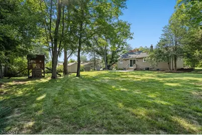 1 Berkshire St, Hanover Township, NJ 07981 - Photo 2