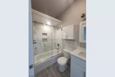 10 Marne St, Newark, NJ 07105 - Photo 4