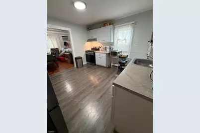8 8th Ave, Hawthorne, NJ 07506 - Photo 6