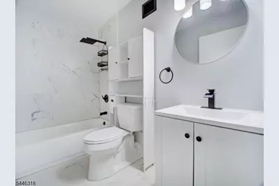 10 N Wood Ave #623, Linden, NJ 07036 - Photo 16