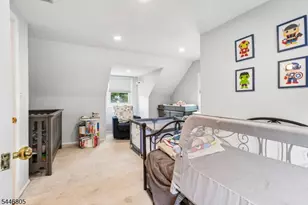 78 Legion Pl, Paramus, NJ 07652 - Photo 8