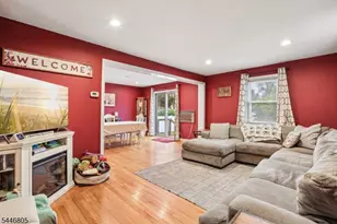 78 Legion Pl, Paramus, NJ 07652 - Photo 2