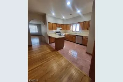 14 Marne St, Newark, NJ 07105 - Photo 1