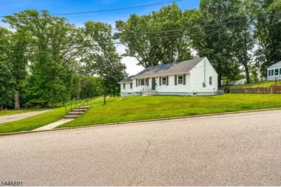 76 Dawn Ave, North Haledon, NJ 07508 - Photo 8