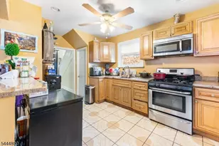 312 E 1st Ave, Roselle, NJ 07203 - Photo 10
