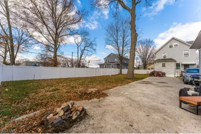 312 E 1st Ave, Roselle, NJ 07203 - Photo 22