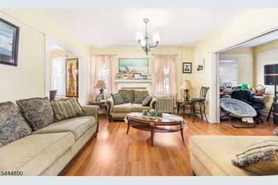 312 E 1st Ave, Roselle, NJ 07203 - Photo 6