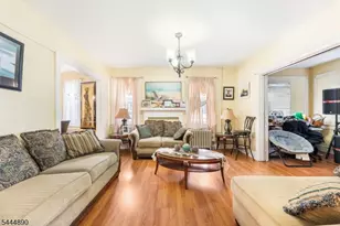 312 E 1st Ave, Roselle, NJ 07203 - Photo 6