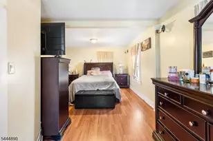 312 E 1st Ave, Roselle, NJ 07203 - Photo 14