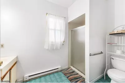 312 E 1st Ave, Roselle, NJ 07203 - Photo 20