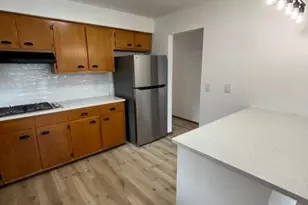 608 W 2nd Ave, Roselle, NJ 07203 - Photo 6