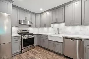 251 Plymouth Ct, Madison, NJ 07940 - Photo 6