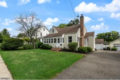 419 Ridgeview Ave, Scotch Plains Township, NJ 07076 - Photo 2