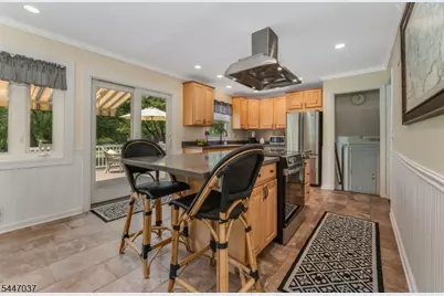 526 Gregory Avenue, Bridgewater, NJ 08807 - Photo 6