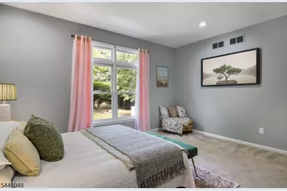 8 Clements Ct, Roseland, NJ 07068 - Photo 20