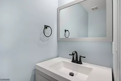 8 Clements Ct, Roseland, NJ 07068 - Photo 18