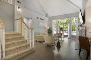8 Clements Ct, Roseland, NJ 07068 - Photo 6