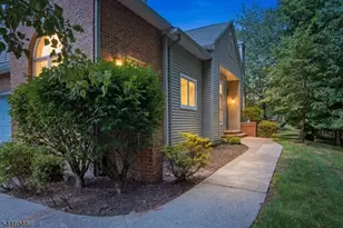 8 Clements Ct, Roseland, NJ 07068 - Photo 40