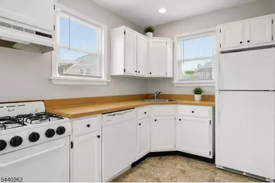70 Elm St, Montclair, NJ 07042 - Photo 22