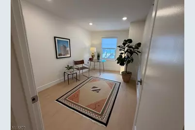 627 Valley Rd #E, Montclair, NJ 07043 - Photo 10