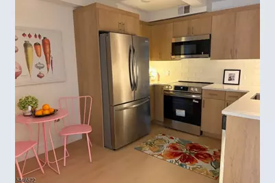 627 Valley Rd #E, Montclair, NJ 07043 - Photo 6
