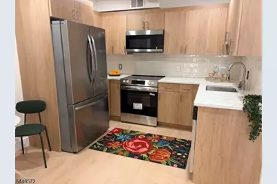 627 Valley Rd #E, Montclair, NJ 07043 - Photo 6