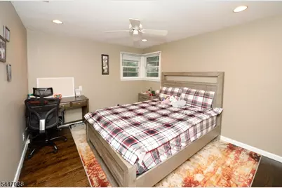 38 Griswold Pl, Glen Rock, NJ 07452 - Photo 12