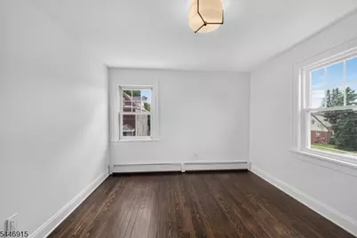 289 Hathaway St, Wallington, NJ 07057 - Photo 4